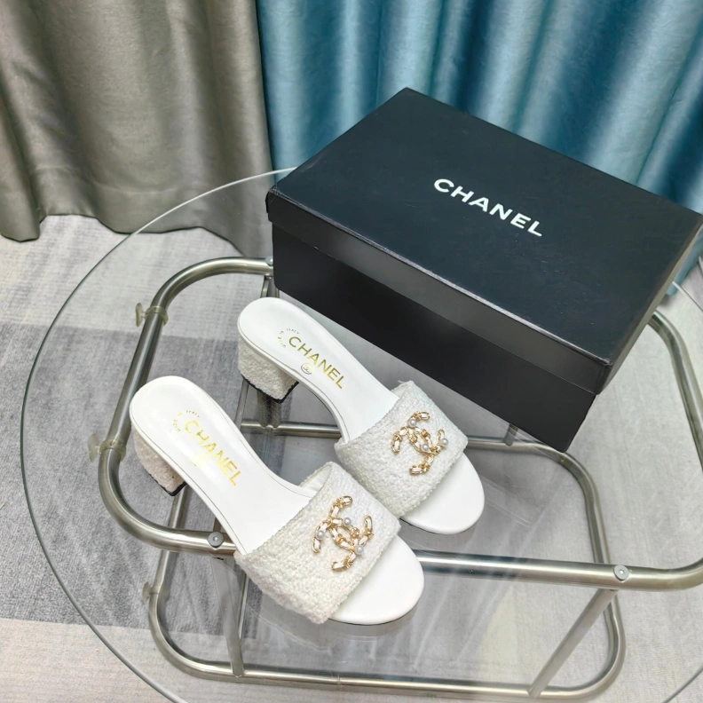 Soft Chxnxl Slippers 121789