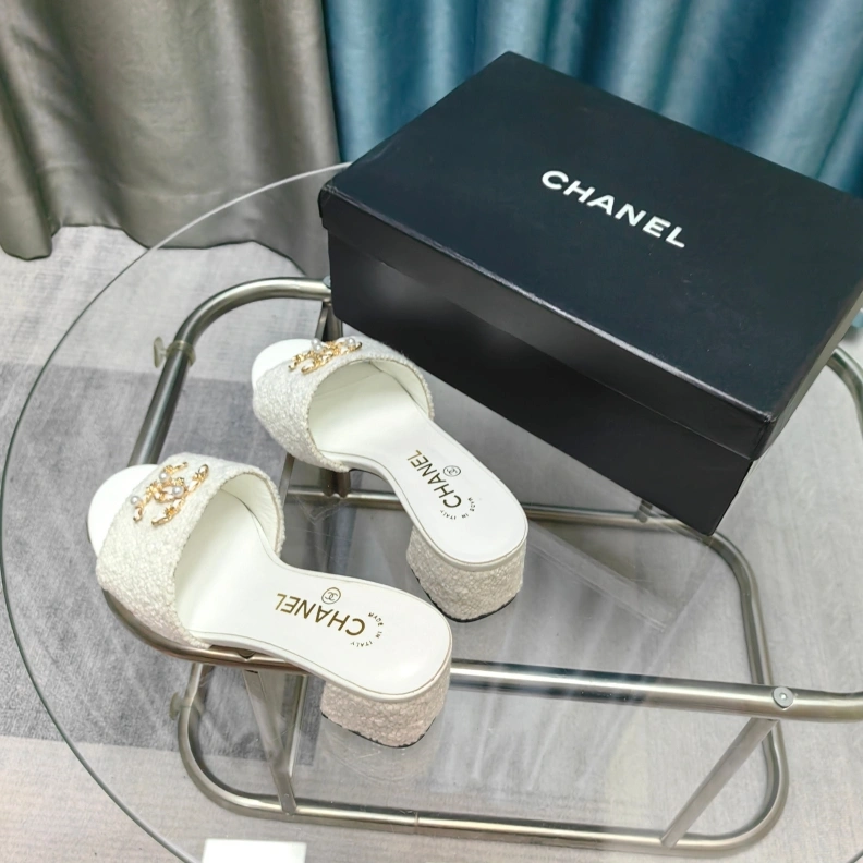 Soft Chxnxl Slippers 121789