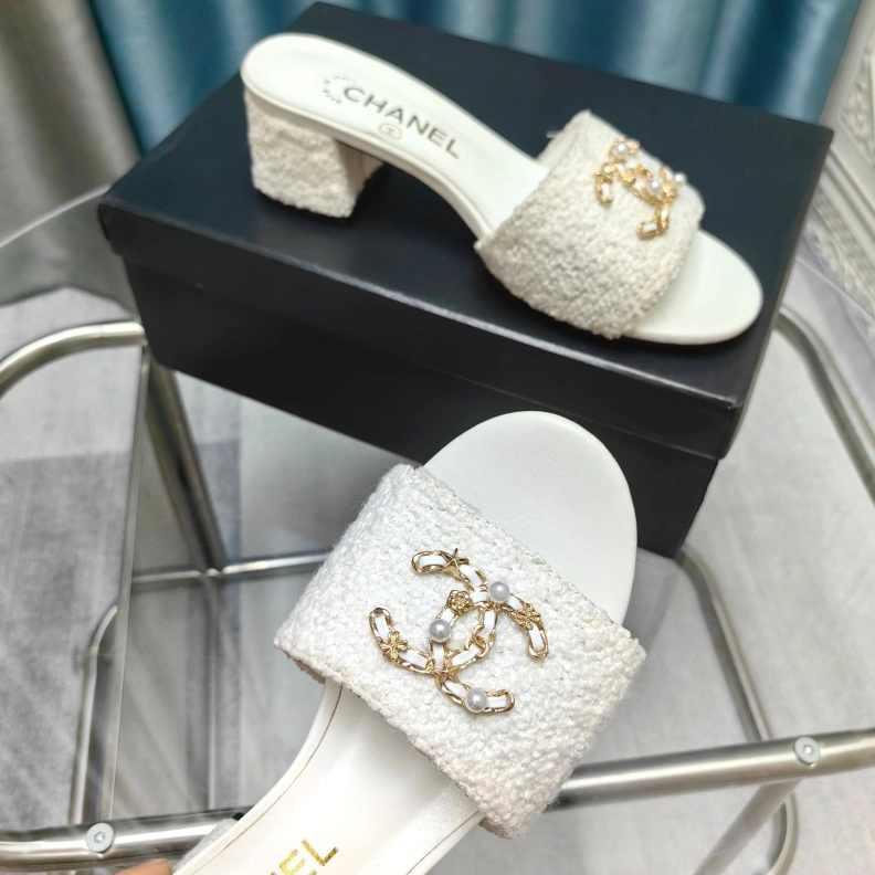 Soft Chxnxl Slippers 121789