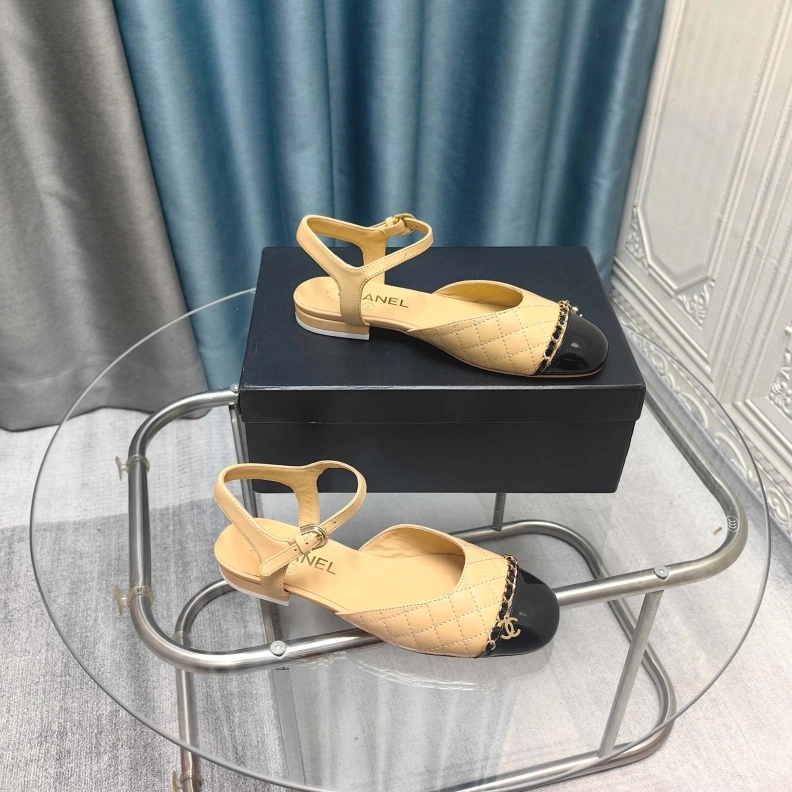 Chxnxl Sandals Bright 121936
