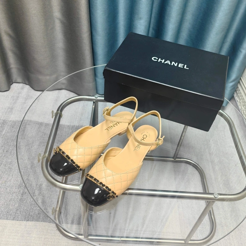 Chxnxl Sandals Bright 121936