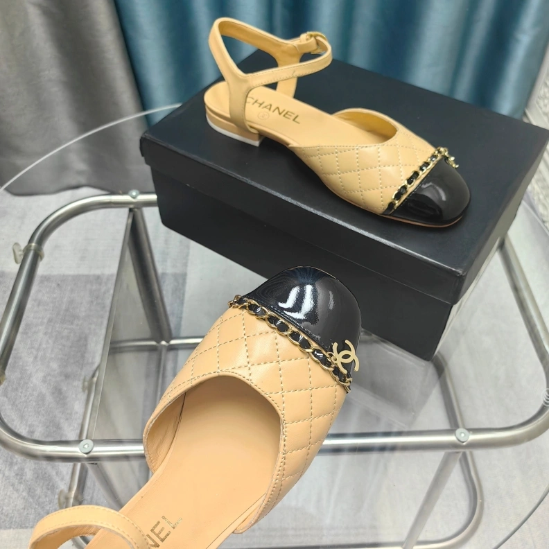 Chxnxl Sandals Bright 121936