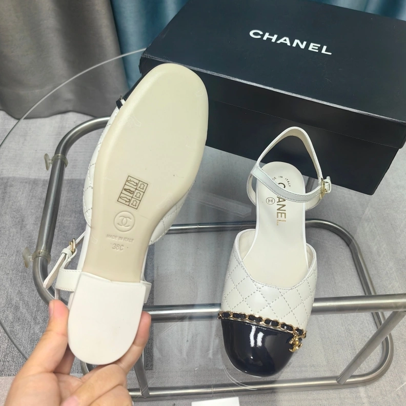Durable Chxnxl Sandals 121932
