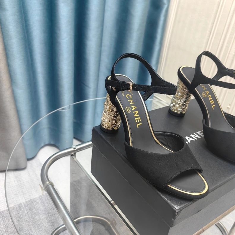 SportInspired Chxnxl High Heels 121999