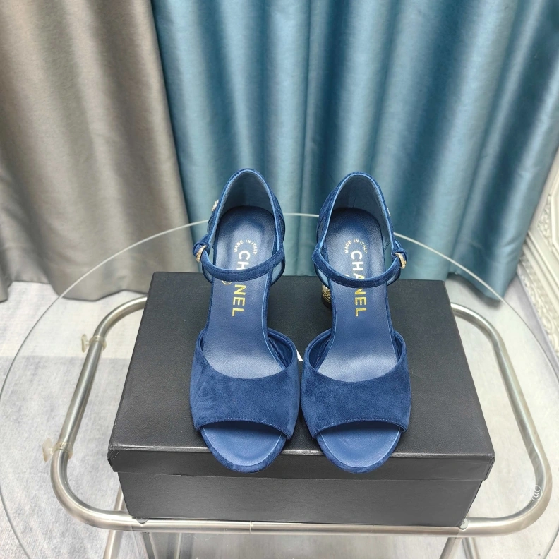 Chxnxl High Heels UrbanStyle 122026