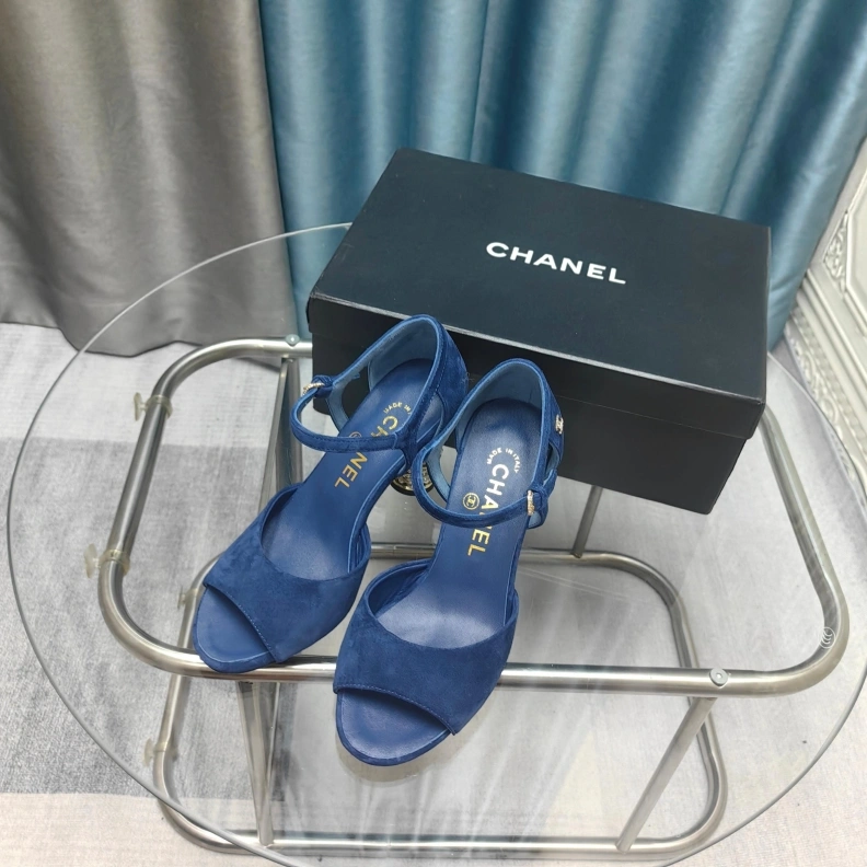 Chxnxl High Heels UrbanStyle 122026
