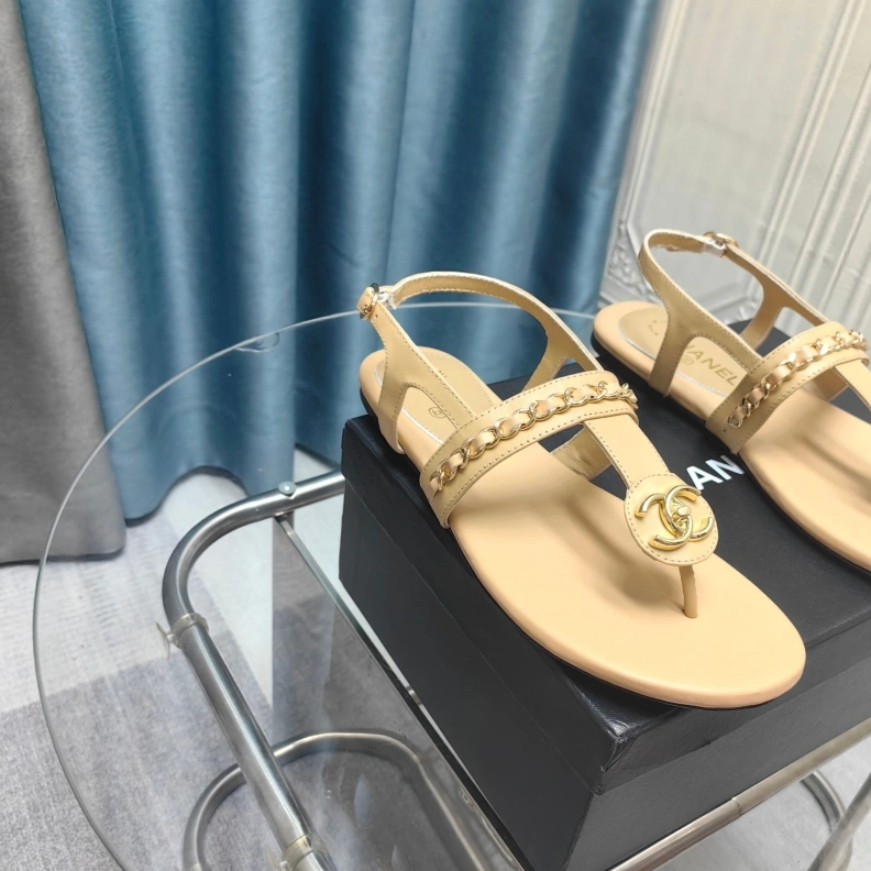 Resilient Chxnxl Sandals 121887