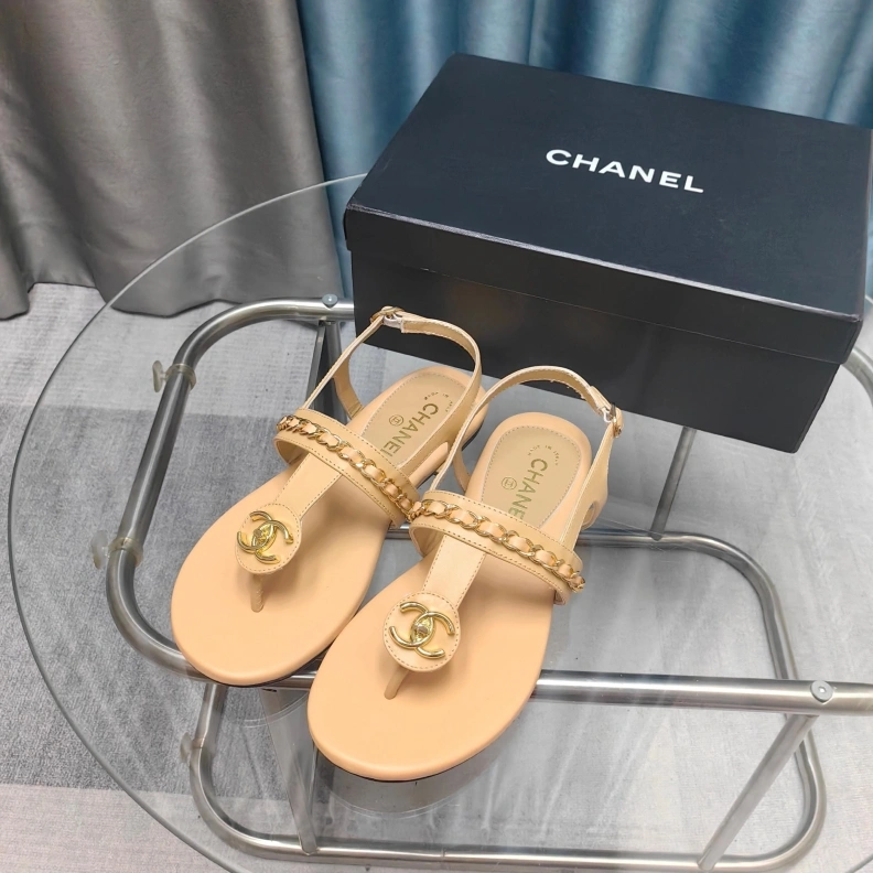 Resilient Chxnxl Sandals 121887