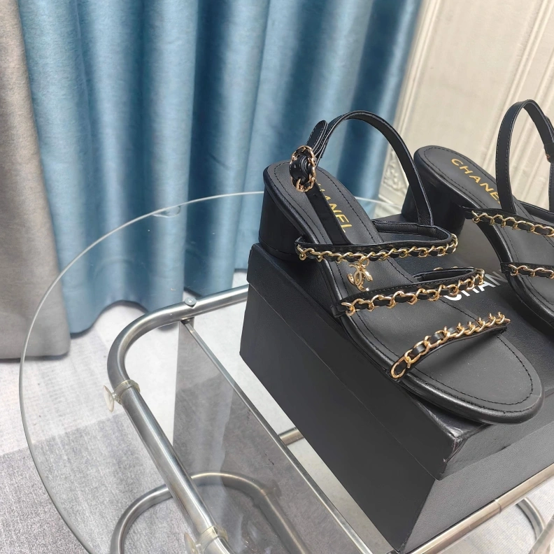 Flexible Chxnxl Sandals 121876