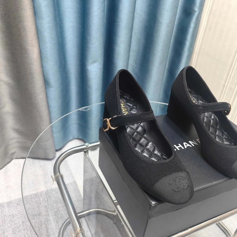 Comfortable Chxnxl High Heels 122017