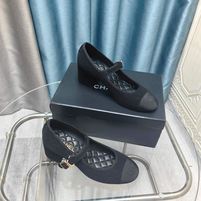 Comfortable Chxnxl High Heels 122017