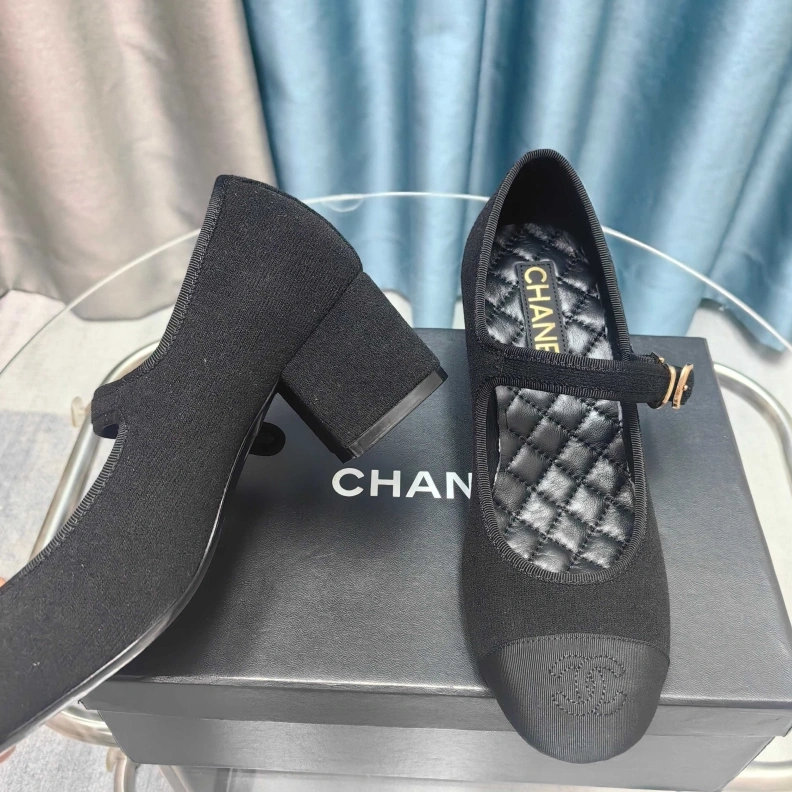 Comfortable Chxnxl High Heels 122017
