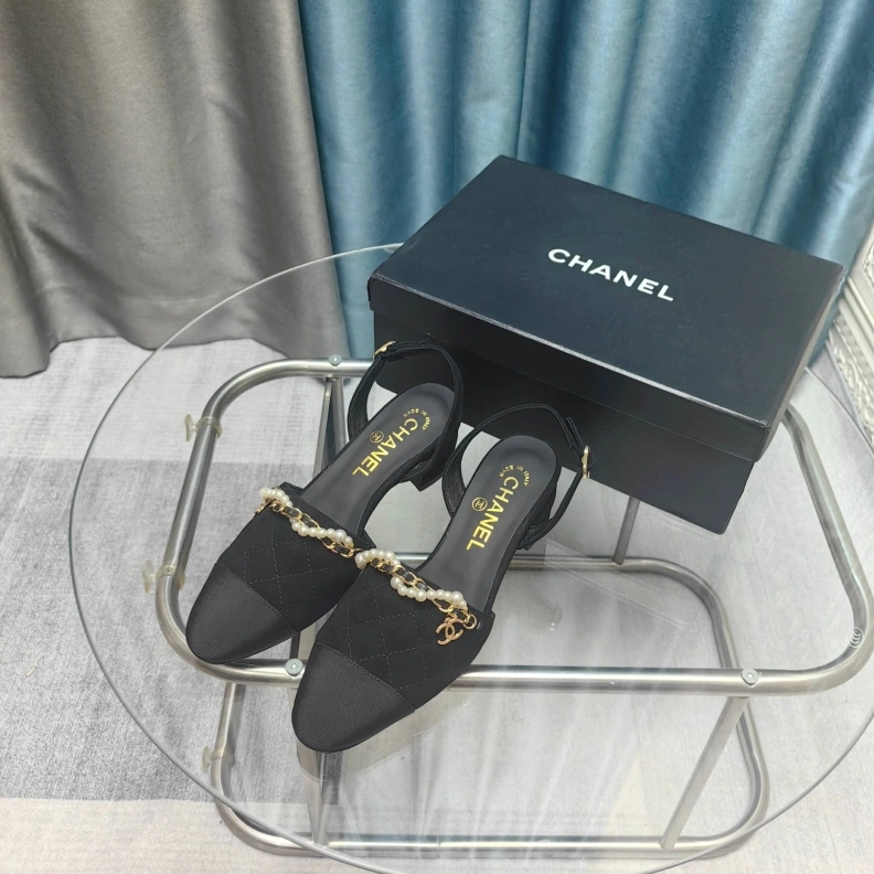 Timeless Chxnxl Sandals 121879