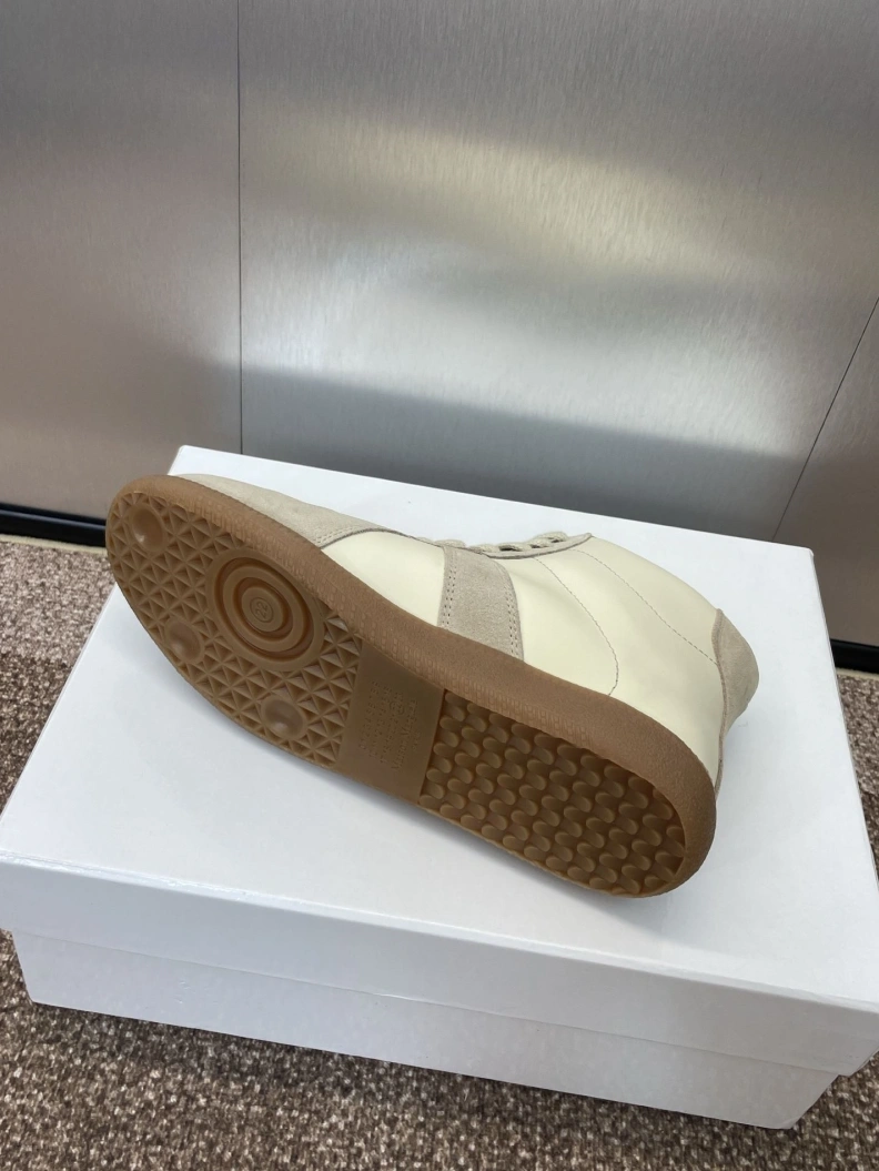 Elegant Othxr Sneakers 212636