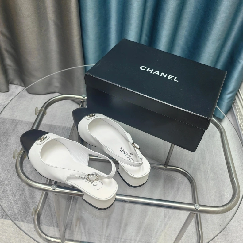 Elegant Chxnxl Sandals 121870