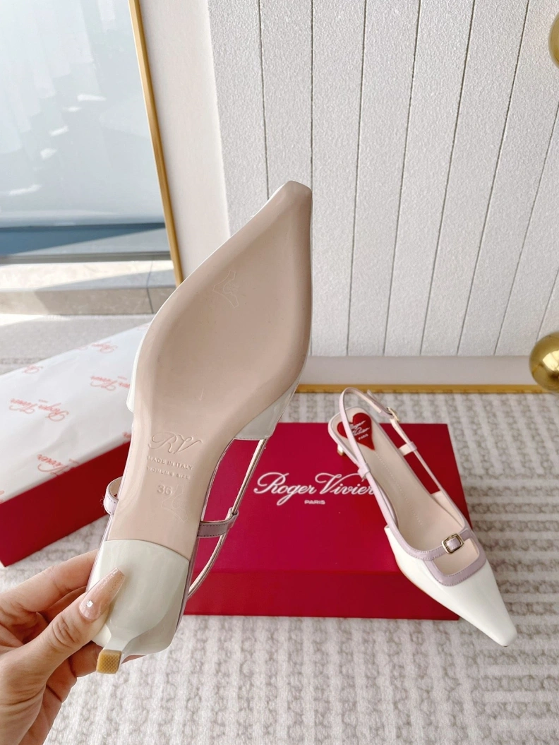 Gxvxnchy Sandals Sleek 153083