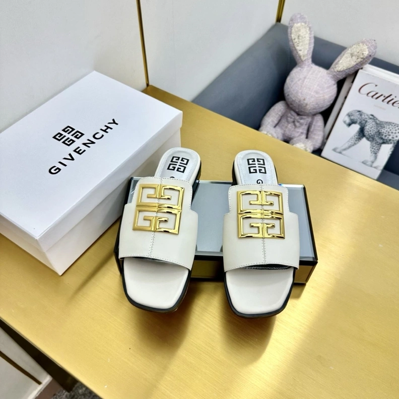 Gxvxnchy Slippers GoAnywhere 152938