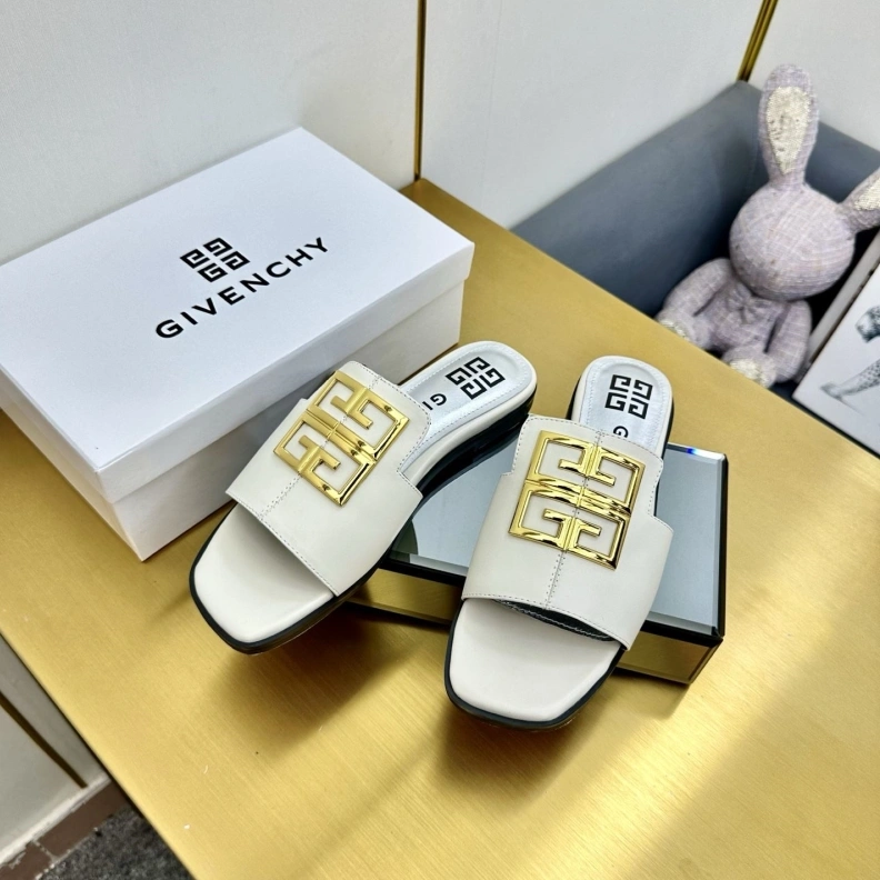 Gxvxnchy Slippers GoAnywhere 152938