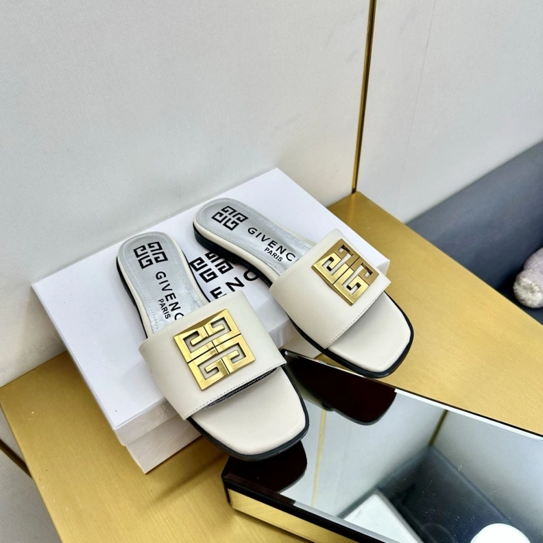 Gxvxnchy Slippers ModernLook 152937