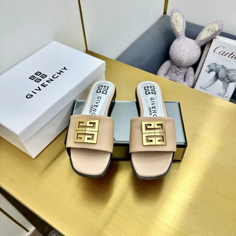 Gxvxnchy Slippers Bright 152935