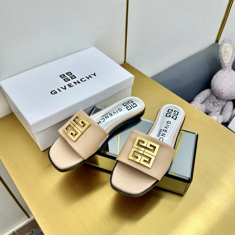 Gxvxnchy Slippers Bright 152935