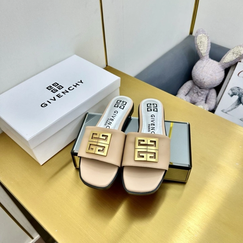 Gxvxnchy Slippers Bright 152935