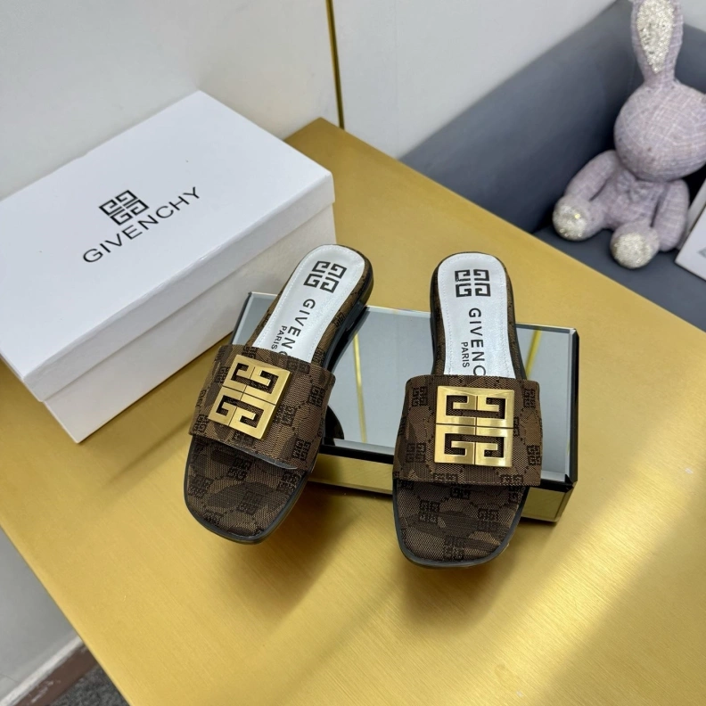 Gxvxnchy Slippers Timeless 152932
