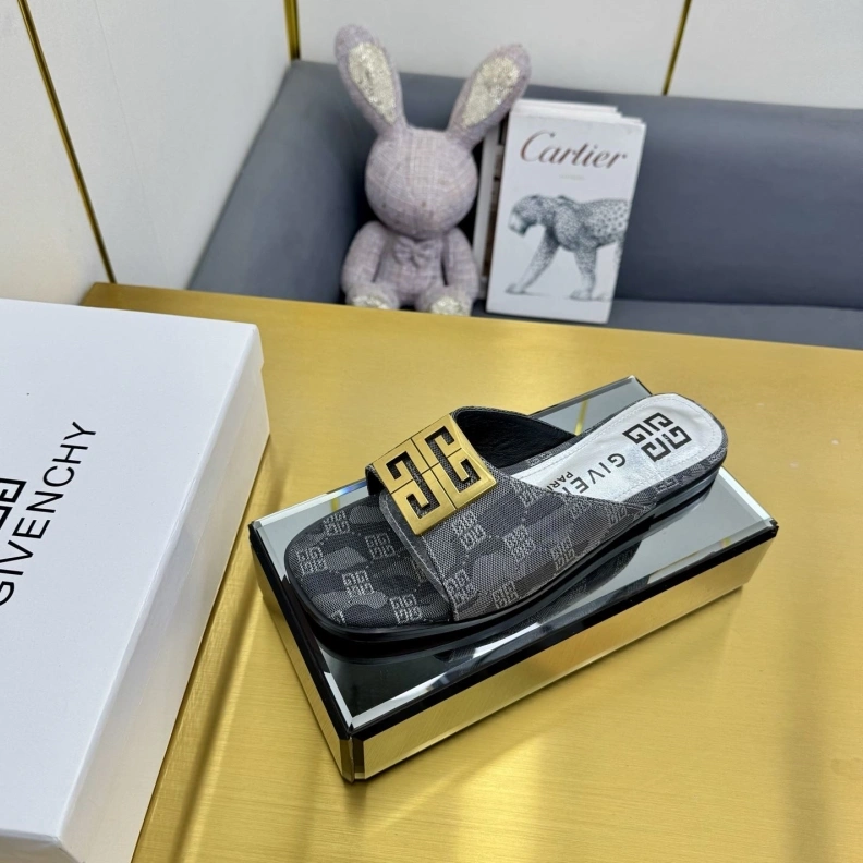 TopPick Gxvxnchy Slippers 152927