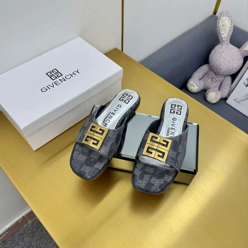 TopPick Gxvxnchy Slippers 152927