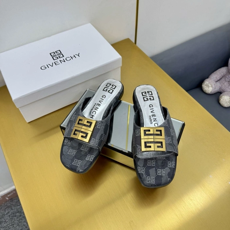 TopPick Gxvxnchy Slippers 152927