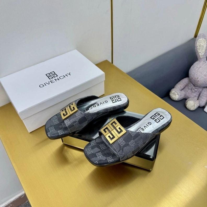 TopPick Gxvxnchy Slippers 152927