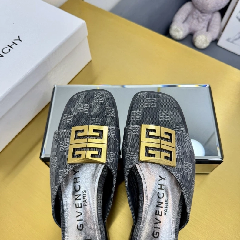 TopPick Gxvxnchy Slippers 152927