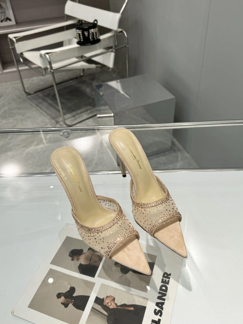 Flexible Othxr Sandals 212902