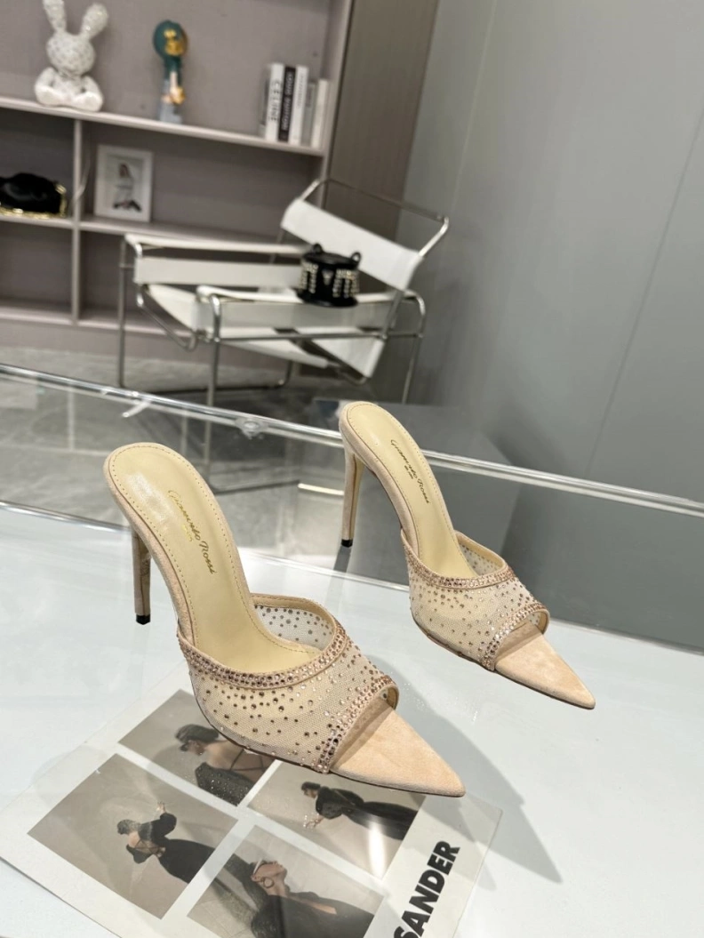 Flexible Othxr Sandals 212902