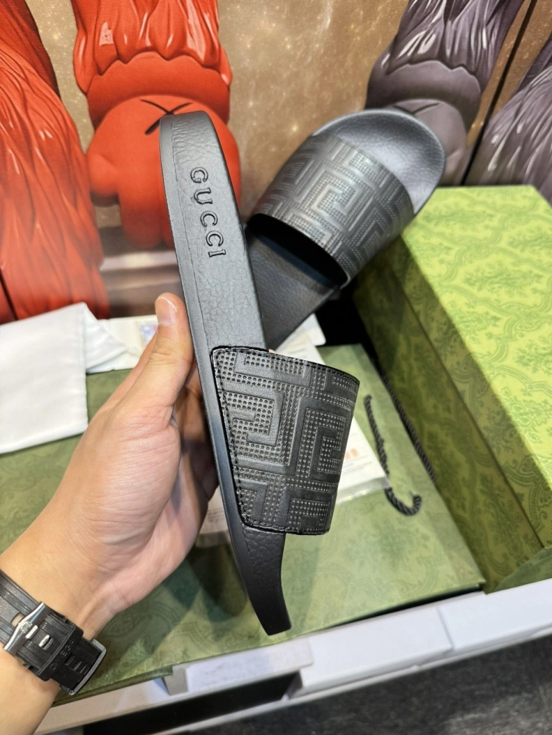 Gxccx Slippers Flexible 158354