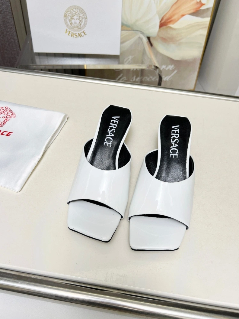 Cozy Gxvxnchy Sandals 153036