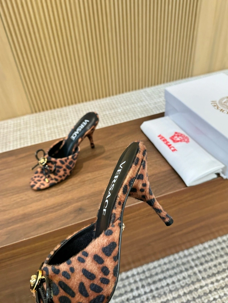 Gxvxnchy Sandals ModernLook 153041
