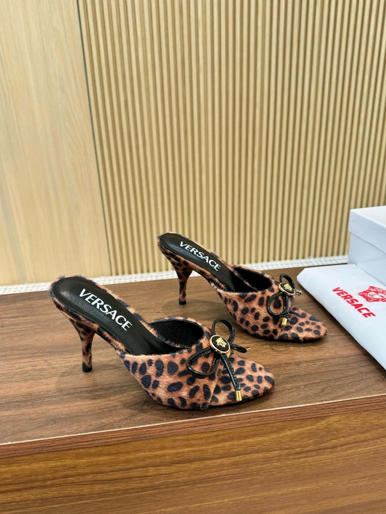 Gxvxnchy Sandals ModernLook 153041