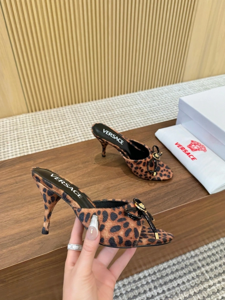 Gxvxnchy Sandals ModernLook 153041