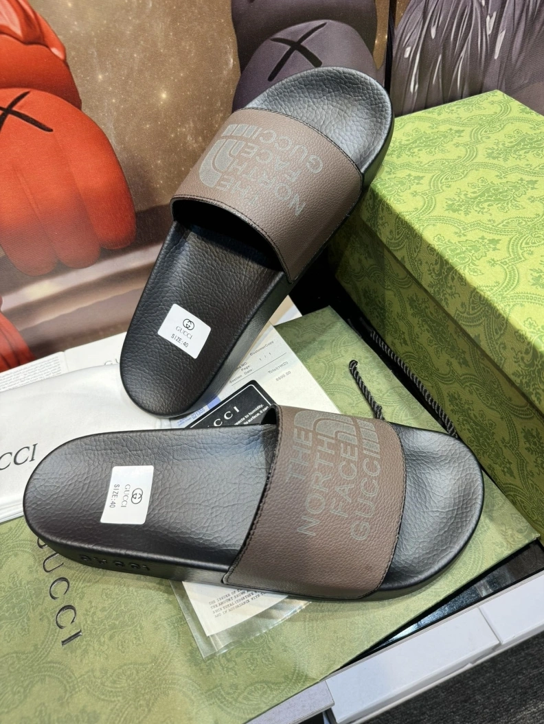 Gxccx Slippers EyeCatching 158370