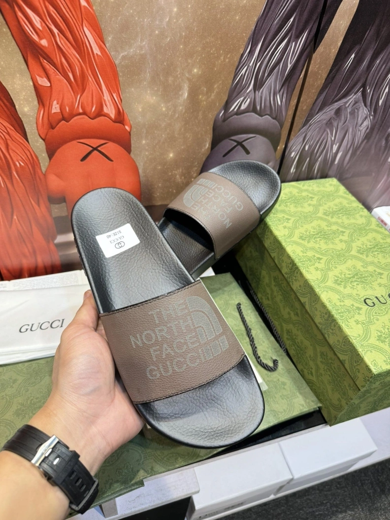 Gxccx Slippers EyeCatching 158370