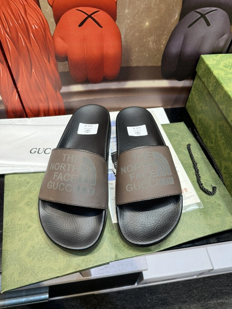 Gxccx Slippers EyeCatching 158370