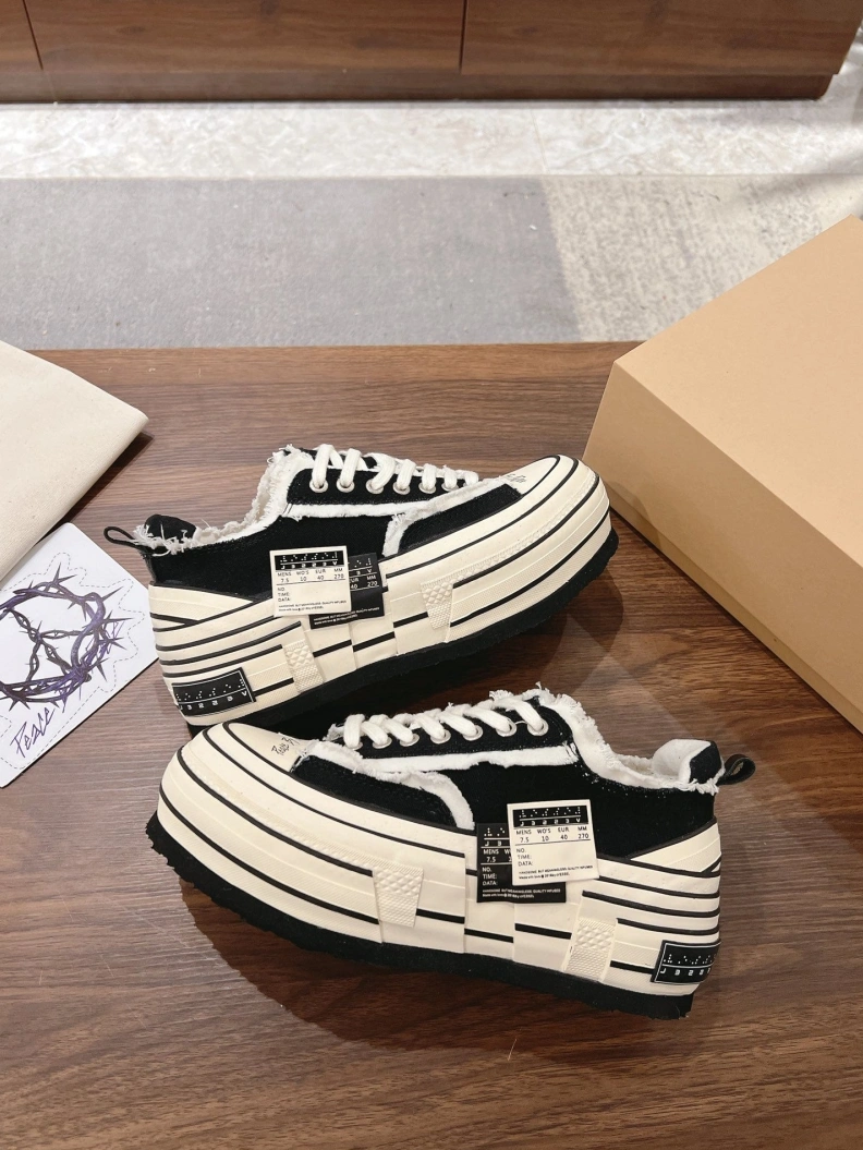 Trendsetting Othxr Sneakers 212556