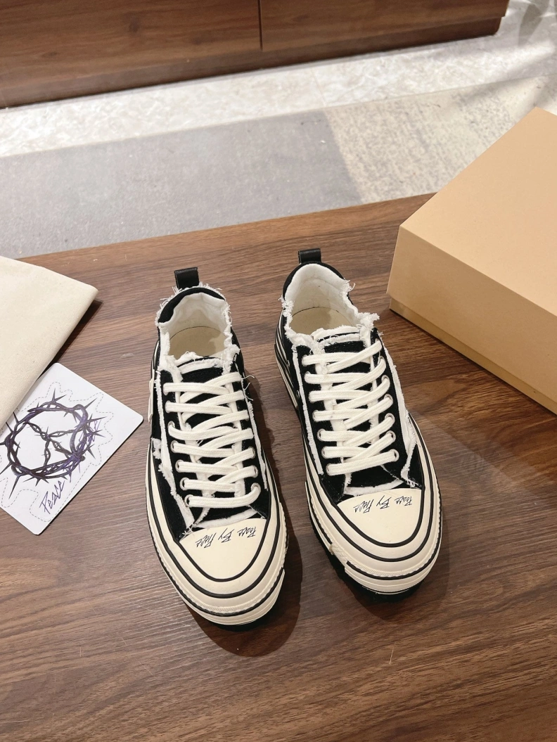 Trendsetting Othxr Sneakers 212556