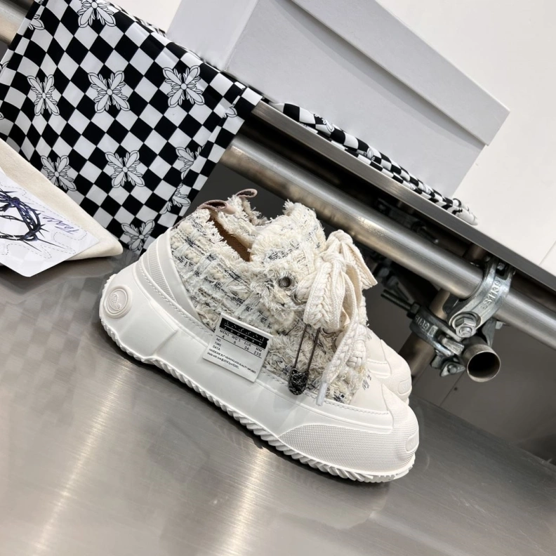 GoAnywhere Chxnxl Casual Shoes 122050