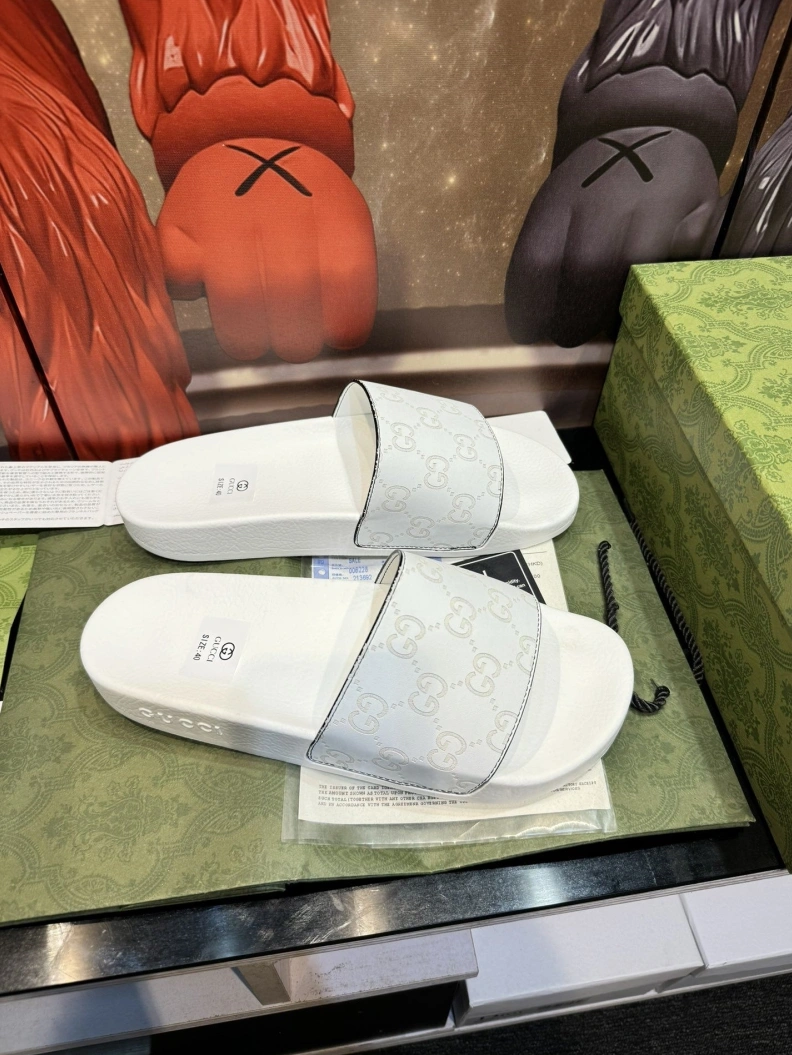 Modern Gxccx Slippers 158360
