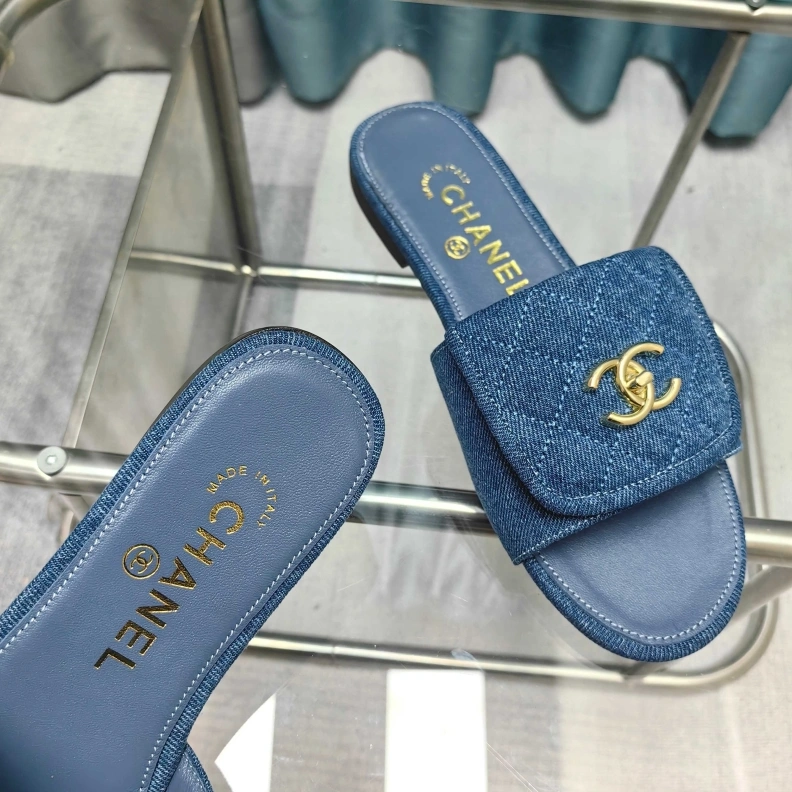 Refined Chxnxl Slippers 121764