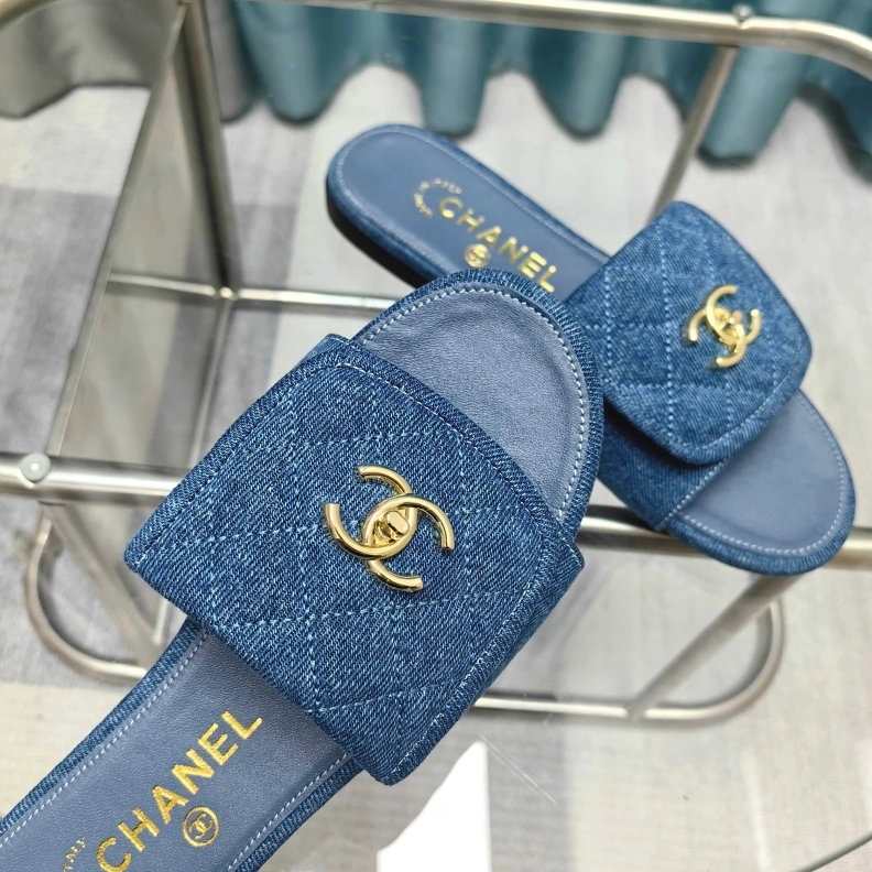 Refined Chxnxl Slippers 121764