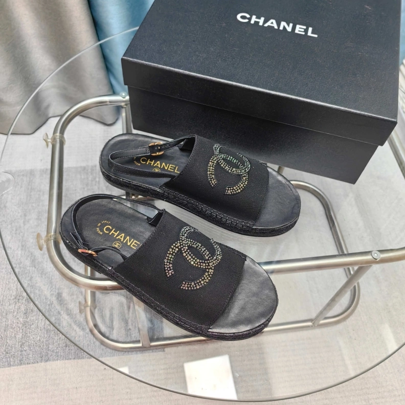 Cozy Chxnxl Slippers 121760
