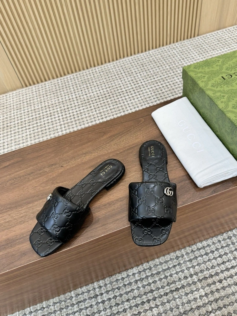 Popular Gxccx Slippers 157816